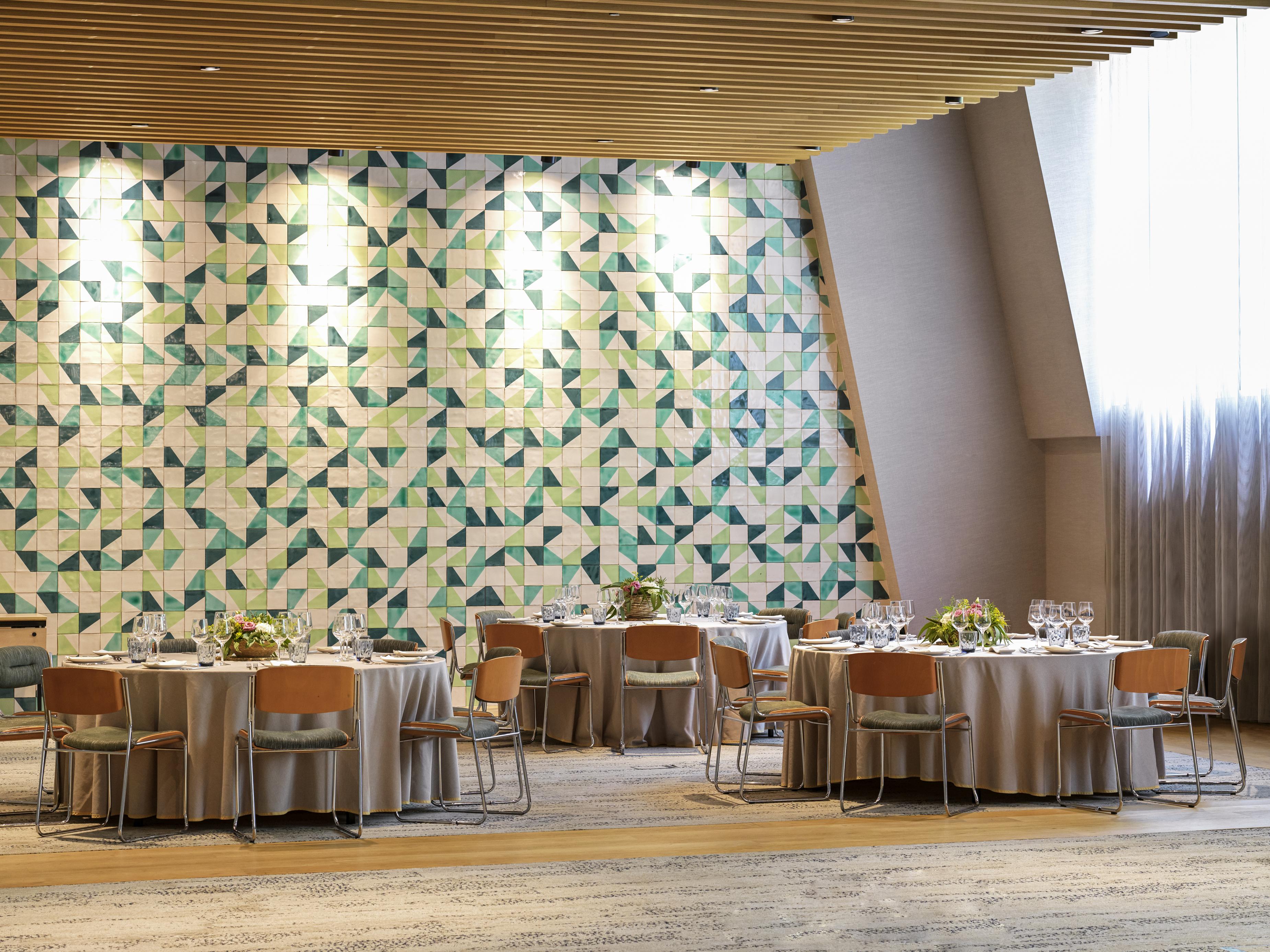 Novotel Hotel 4*